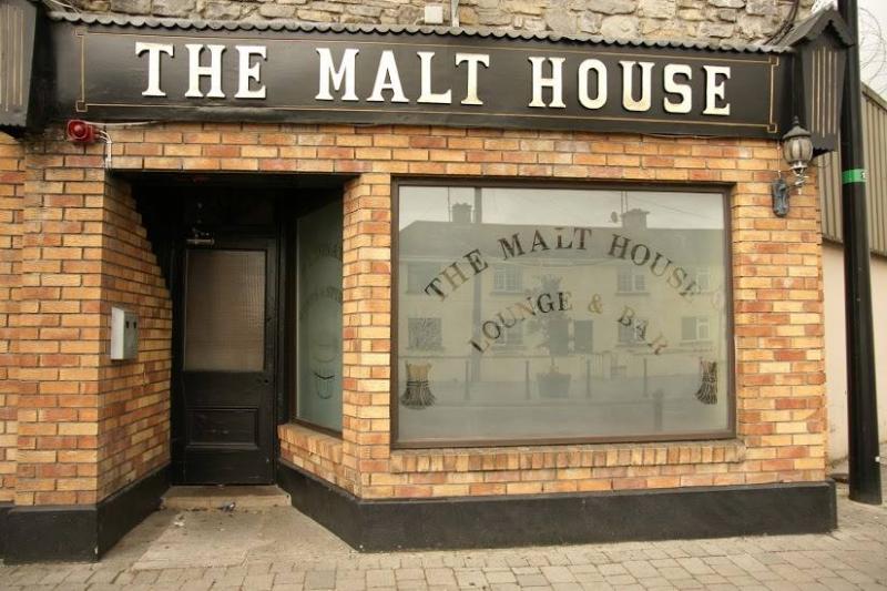 the malt house bar and kitchen stroud