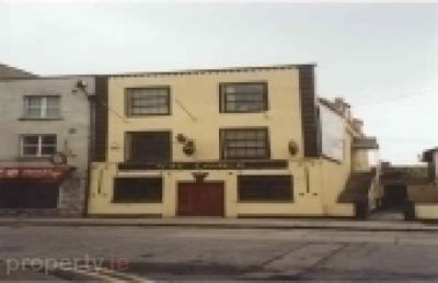 The Launch Bar - image 2 The Launch Bar - image 2