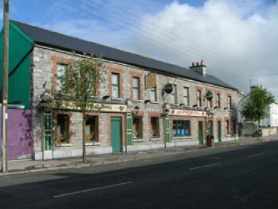 Midway Park Hotel - image 1