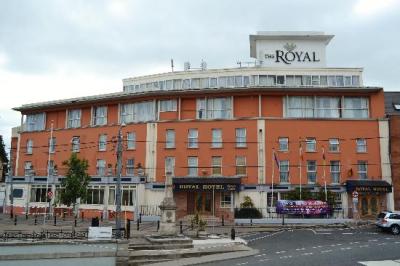 Royal Hotel & Leisure Centre - image 2
