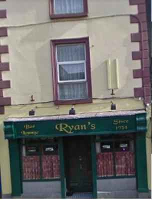 Ryans Bar - image 1