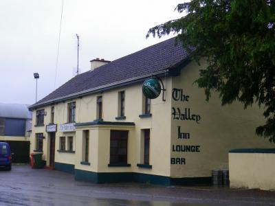 The Valley Inn - image 1