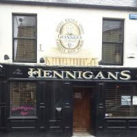 Hennigans Pub
